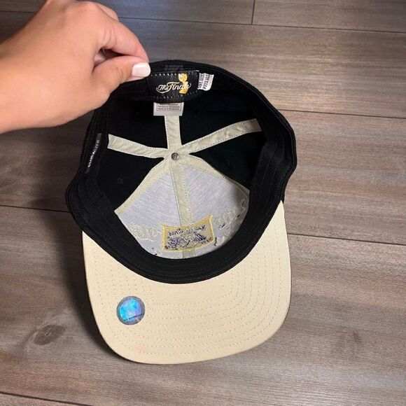 LA Los Angeles Lakers 2010 Back to Back NBA Champions Hat - Picture 5 of 6